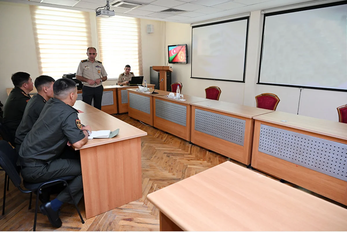 Azerbaijani and Kyrgyz representatives discuss operational planning