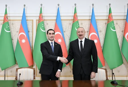 Azərbaycan və Türkmənistan prezidentləri mətbuata bəyanatlarla çıxış ediblər