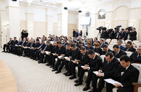 Azərbaycan və Türkmənistan prezidentləri mətbuata bəyanatlarla çıxış ediblər