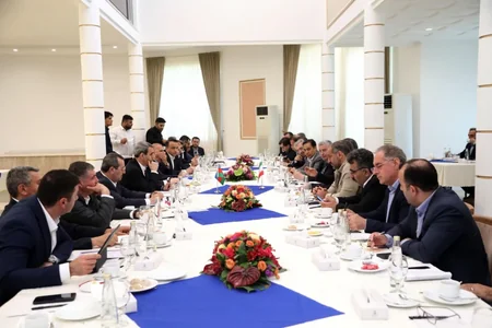 ADY lokomotiv parkını müasirləşdirir: Çindən yeni yük və sərnişin lokomotivləri alınır