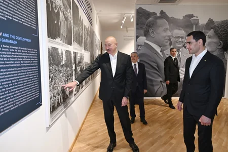 Azərbaycan və Türkmənistan prezidentləri Şuşada Heydər Əliyev və Qarabağ sərgisi ilə tanış olublar
