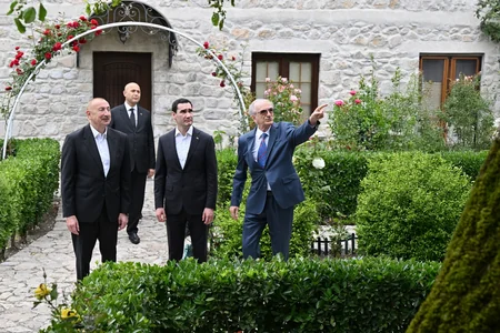 İlham Əliyev və Türkmənistan Prezidenti Şuşada Bülbülün ev-muzeyində olublar