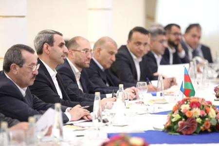 ADY lokomotiv parkını müasirləşdirir: Çindən yeni yük və sərnişin lokomotivləri alınır
