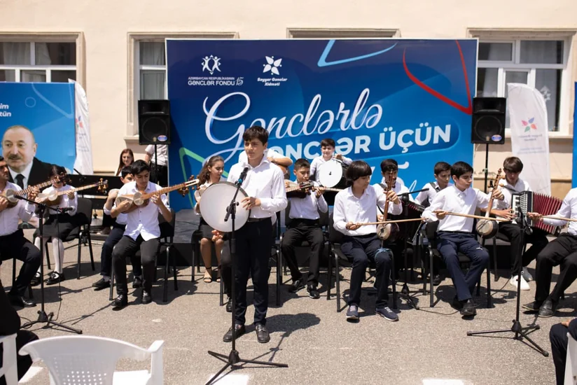 Şəkidə Səyyar Gənclər Xidməti layihəsinin açılışı olub