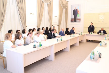 Baş Prokurorluqda dövlət qulluqçularının peşə bayramı günü münasibətilə tədbir keçirilib