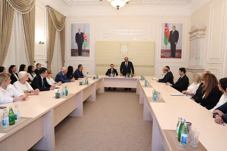 Baş Prokurorluqda dövlət qulluqçularının peşə bayramı günü münasibətilə tədbir keçirilib