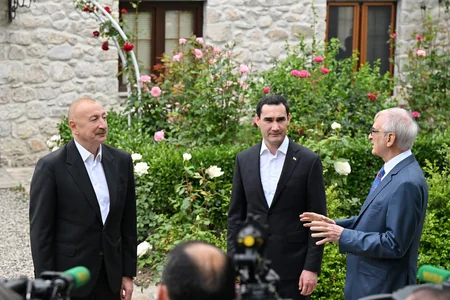 İlham Əliyev və Türkmənistan Prezidenti Şuşada Bülbülün ev-muzeyində olublar