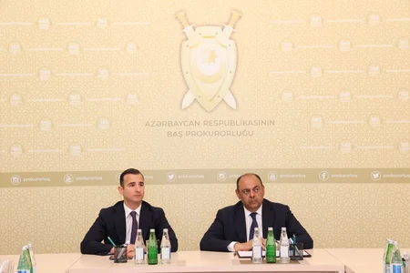 Baş Prokurorluqda dövlət qulluqçularının peşə bayramı günü münasibətilə tədbir keçirilib