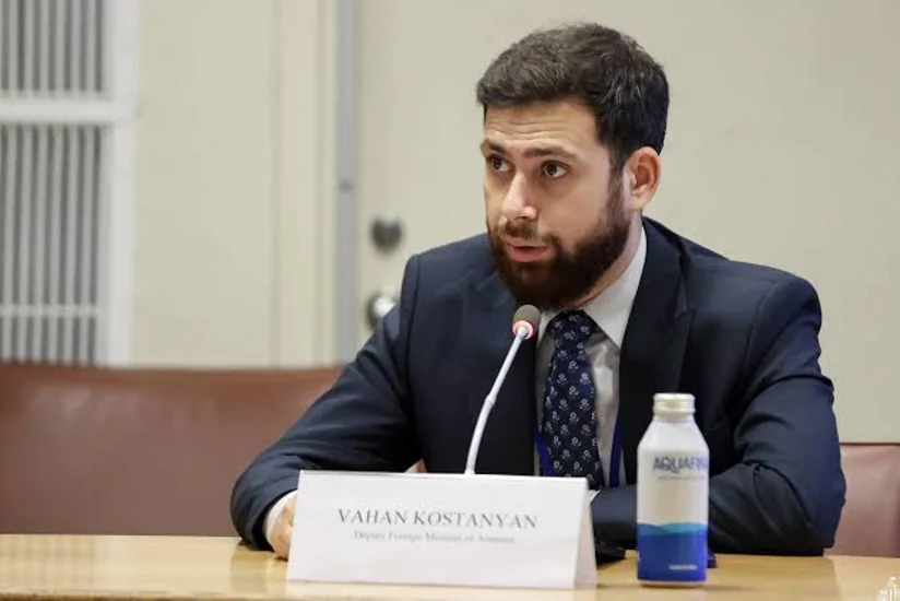 Костанян: Армения надеется на открытие границ с Турцией и Азербайджаном к 2030 году