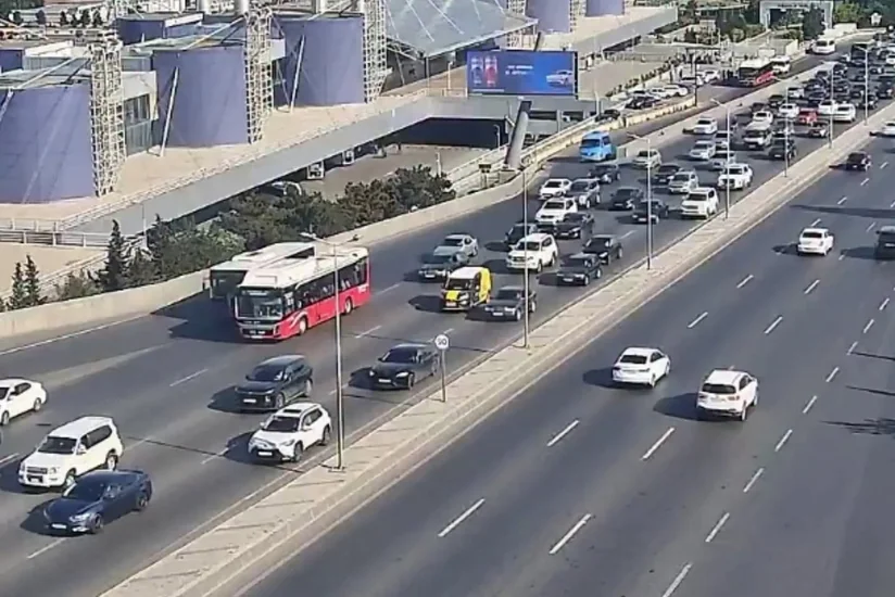 Bakıda 6 istiqamətdə tıxac müşahidə olunur