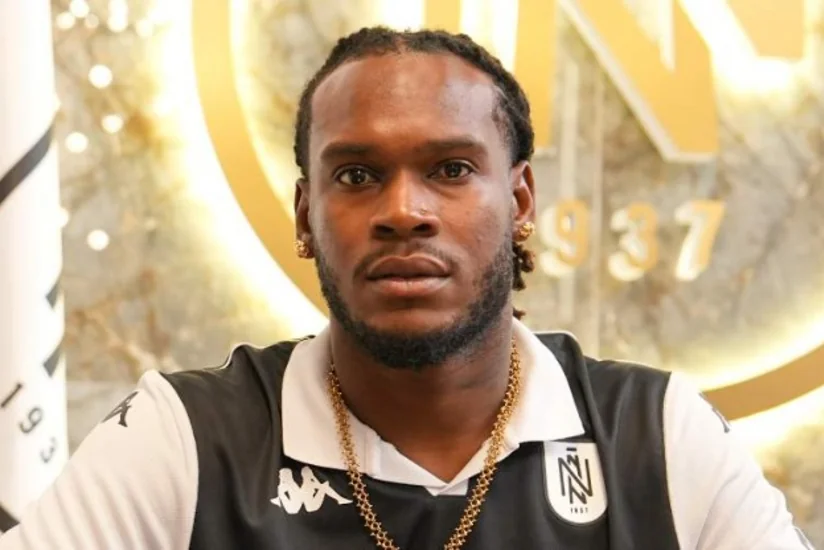 Neftçi Endryu Qravilyonun transferini açıqlayıb