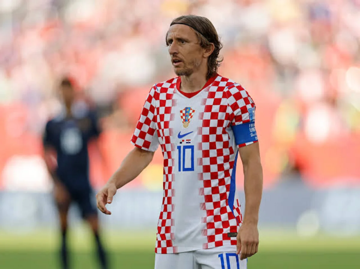Luka Modriç futbol tarixində yığmada 200 oyun keçirən 4-cü oyunçu olub