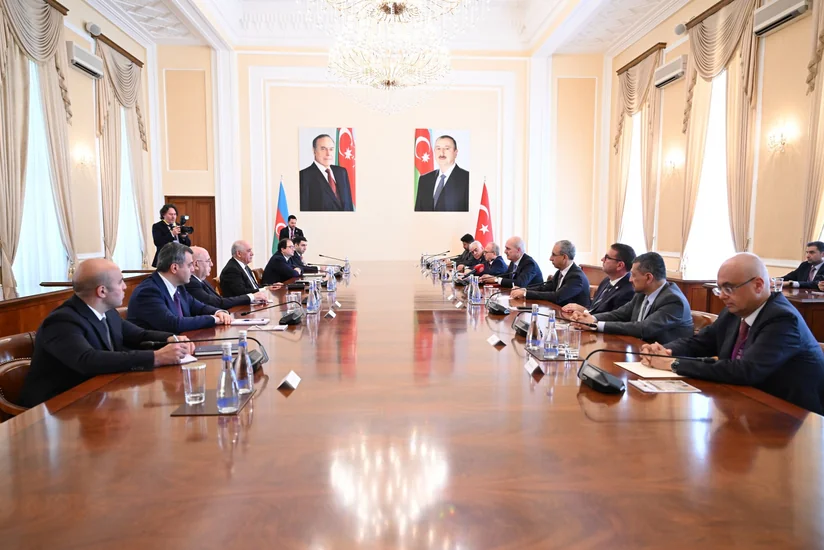 Əli Əsədov TBMM sədri Numan Kurtulmuşla görüşüb