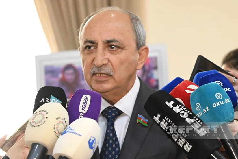Əziz Ələkbərli: Sülh danışıqları çərçivəsində Qərbi Azərbaycana qayıdış məsələsinə də aydınlıq gətirilməlidir