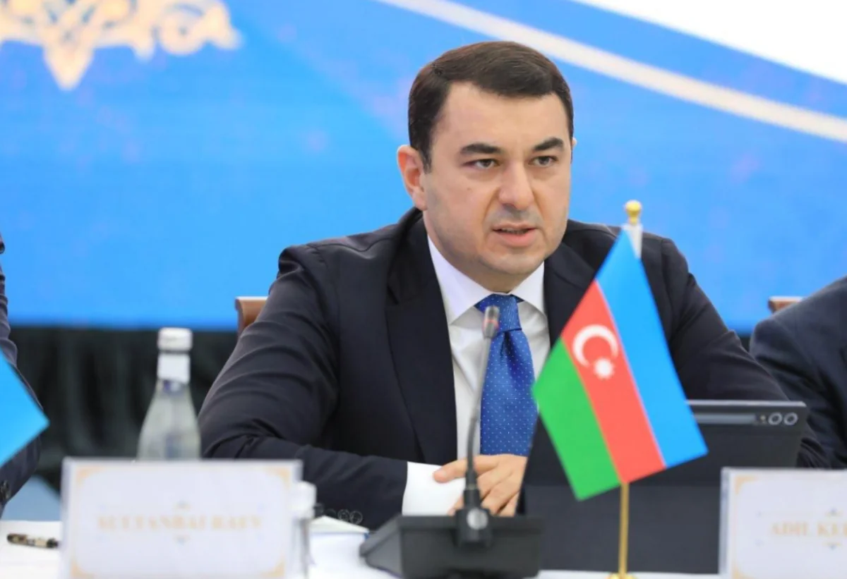 Adil Kərimli beynəlxalq forumda Azərbaycanda muğam sənətinə olan diqqət barədə danışıb