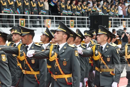 Heydər Əliyev adına Hərbi İnstitutda buraxılış mərasimi keçirilib