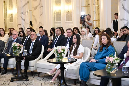 Qızların təhsilinə dəstək layihəsinin II Məzun Günü keçirilib