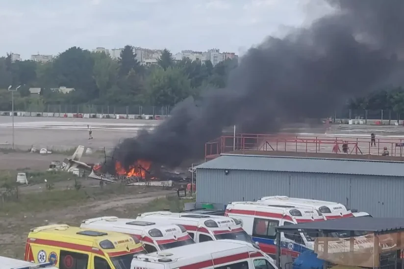 Varşavanın hava limanında təyyarə qəzaya uğrayıb, iki nəfər həlak olub