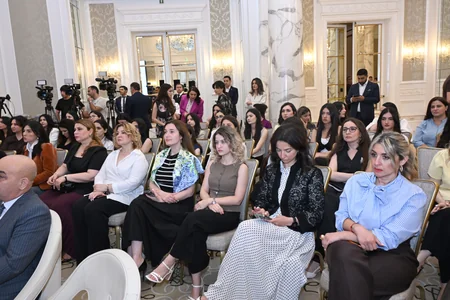 Qızların təhsilinə dəstək layihəsinin II Məzun Günü keçirilib