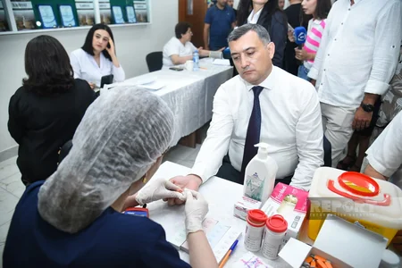 İlahiyyat İnstitutunda qanvermə aksiyası keçirilir