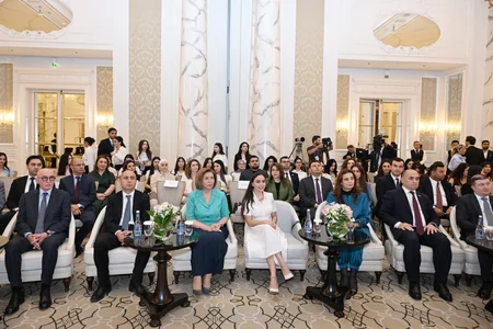 Qızların təhsilinə dəstək layihəsinin II Məzun Günü keçirilib