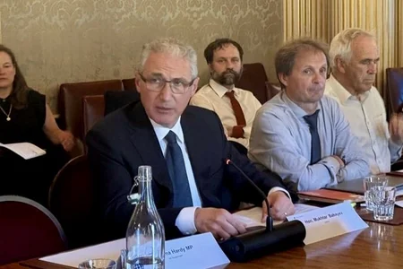 Muxtar Babayev Londonda iqlimlə bağlı tədbirdə diqqəti Xəzər dənizinə yönəldib