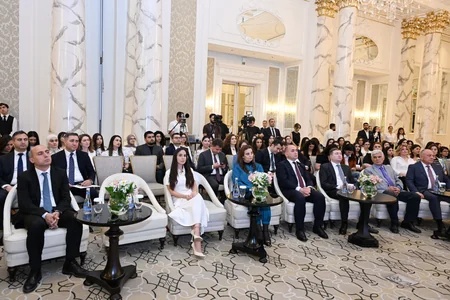 Qızların təhsilinə dəstək layihəsinin II Məzun Günü keçirilib