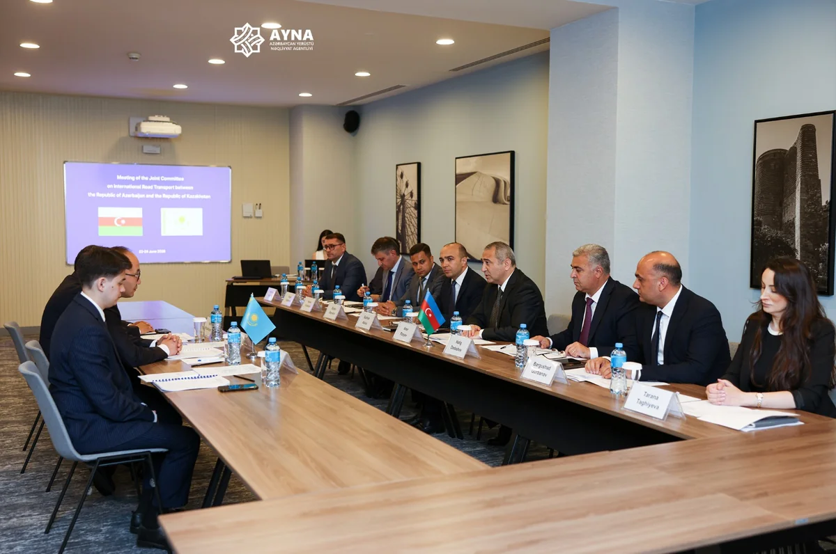 Azerbaijan and Kazakhstan to fully switch to electronic freight transport permits