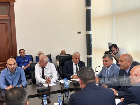 Müasir şəhərsalmada piyada təhlükəsizliyi layihəsi çərçivəsində ictimai müzakirə keçirilib