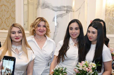 Qızların təhsilinə dəstək layihəsinin II Məzun Günü keçirilib