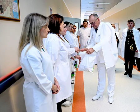 Zakir Həsənov Baş Klinik Hospitalı ziyarət edib