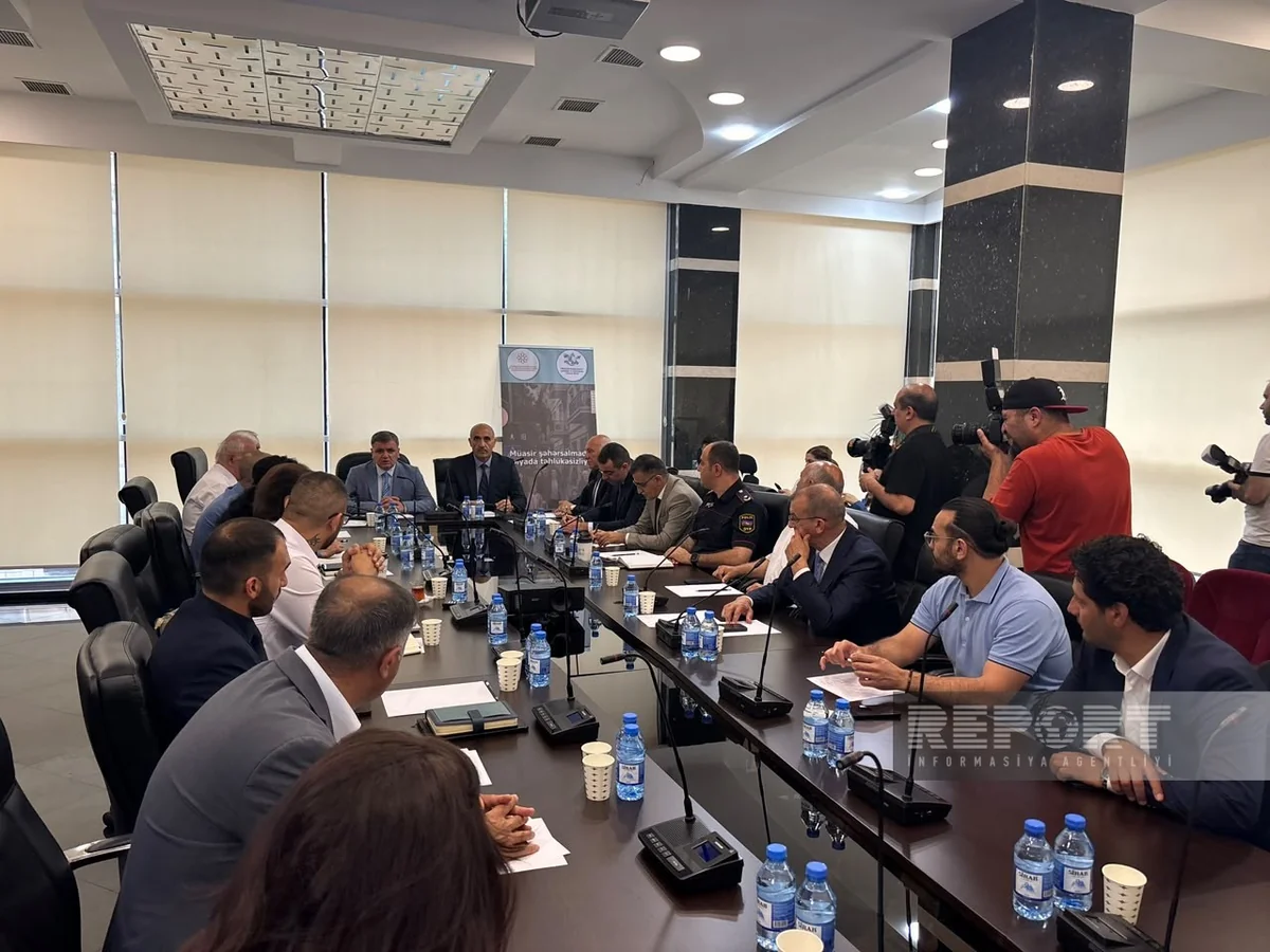 Müasir şəhərsalmada piyada təhlükəsizliyi layihəsi çərçivəsində ictimai müzakirə keçirilib
