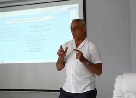Bakıda voleybol məşqçiləri üçün seminar keçirilib