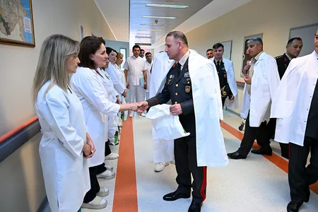 Zakir Həsənov Baş Klinik Hospitalı ziyarət edib