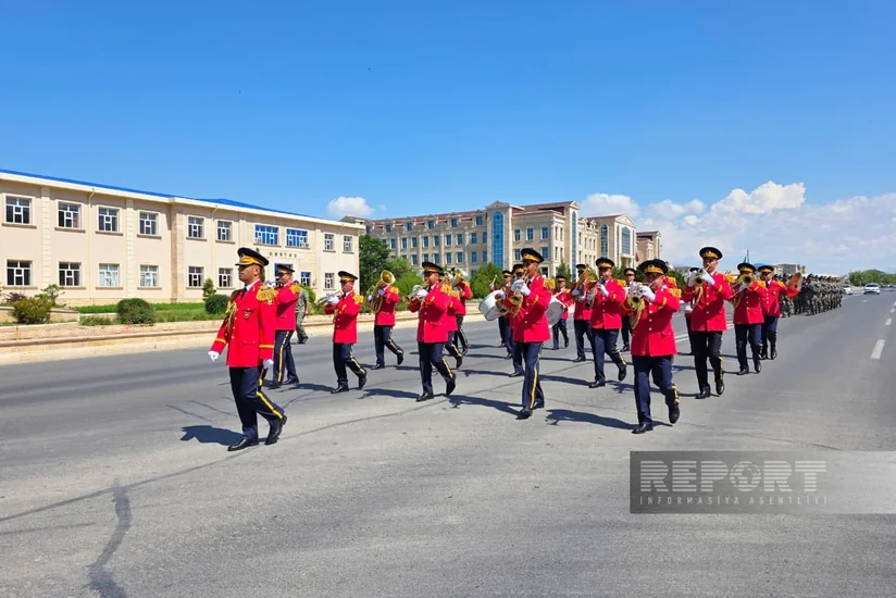 Naxçıvanda hərbi orkestrin müşayiəti ilə yürüş keçirilib - YENİLƏNİB
