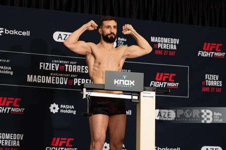 UFC-nin Bakıda təşkil olunacaq turnirindən əvvəl idmançıların çəkiölçmə mərasimi keçirilib
