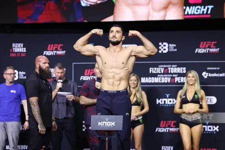 Bakıdakı UFC turnirindən əvvəl döyüşçülər üz-üzə gəliblər