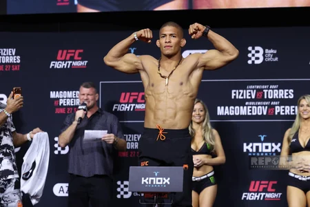 Bakıdakı UFC turnirindən əvvəl döyüşçülər üz-üzə gəliblər