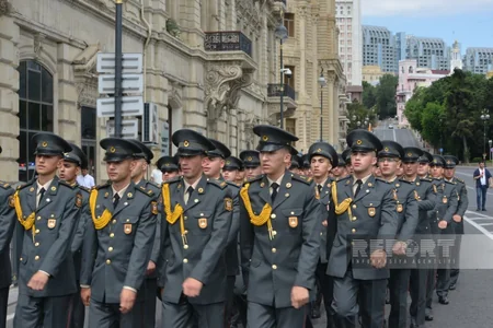 Bakıda hərbi orkestrlərin müşayiəti ilə keçirilən yürüşlər başa çatıb - YENİLƏNİB