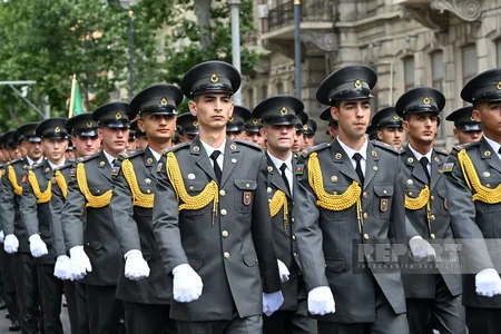 Bakıda hərbi orkestrlərin müşayiəti ilə keçirilən yürüşlər başa çatıb - YENİLƏNİB