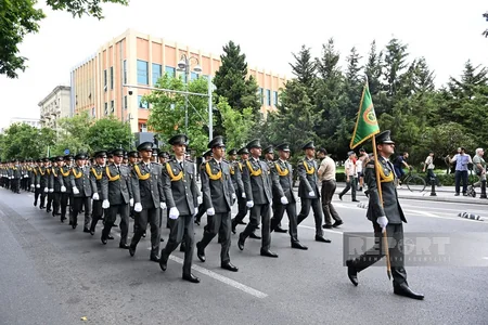 Bakıda hərbi orkestrlərin müşayiəti ilə keçirilən yürüşlər başa çatıb - YENİLƏNİB