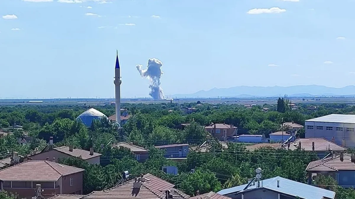 Explosion at Turkish fireworks factory leaves one dead