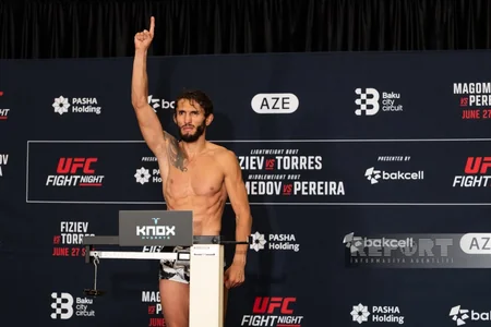 UFC-nin Bakıda təşkil olunacaq turnirindən əvvəl idmançıların çəkiölçmə mərasimi keçirilib