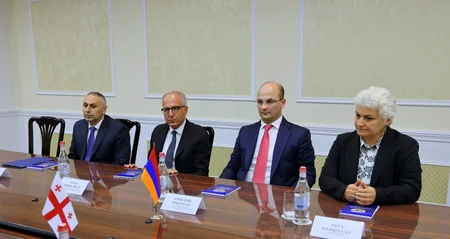 Gürcüstanın DTX rəisi Ermənistanda təhlükəsizlik çağırışları barədə danışıqlar aparıb