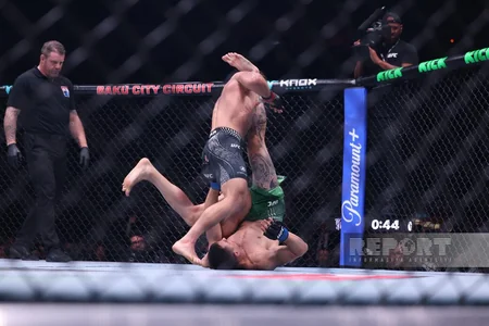 Rafael Fiziyev Bakıdakı UFC turnirinin əsas döyüşündə qələbə qazanıb