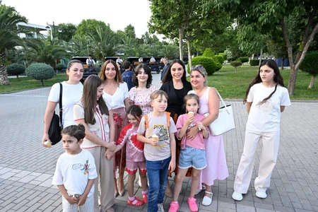 Leyla Əliyeva və Arzu Əliyeva Dənizkənarı Milli Parkda açılış və təqdimat mərasimlərində iştirak ediblər