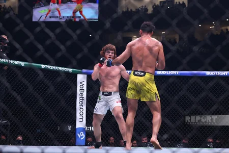 UFC Fight Night Baku: Gecənin ikinci əsas döyüşündə Maqomedov Pereyranı məğlub edib - YENİLƏNİB-4
