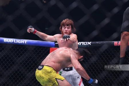 UFC Fight Night Baku: Gecənin ikinci əsas döyüşündə Maqomedov Pereyranı məğlub edib - YENİLƏNİB-4