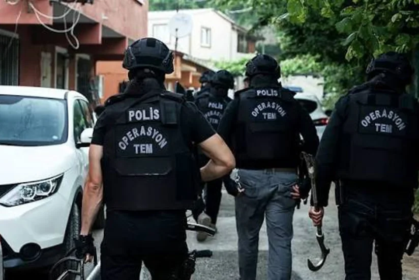 В Адане полиция арестовала 58 подозреваемых в наркоторговле