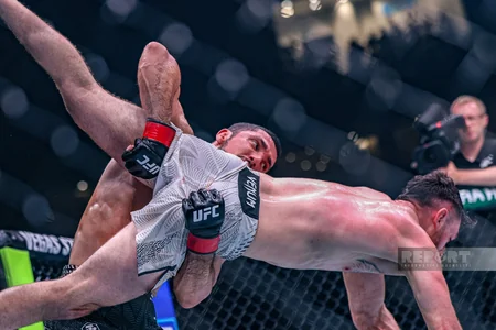 Bakıda tarixi UFC gecəsi: Fiziyevdən möhtəşəm qələbə - FOTOREPORTAJ